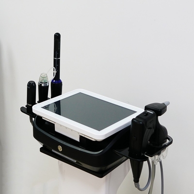 Máquina HIFU profissional de tonificação facial por radar com energia 4D Hifu e sonda de microneedle