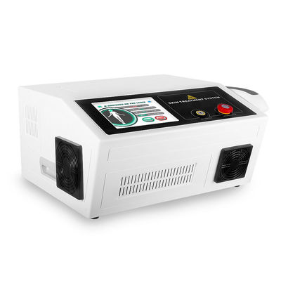 Máquina de laser de remoção de tatuagens de 500W Q / Nd Yag Laser com refrigeração automática por água de 8ns